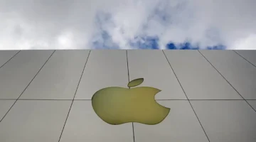 ثغرة أمنية تستهدف ملايين أجهزة آيفون وتكشف الرسائل والمواقع في ثوانٍ معدودة